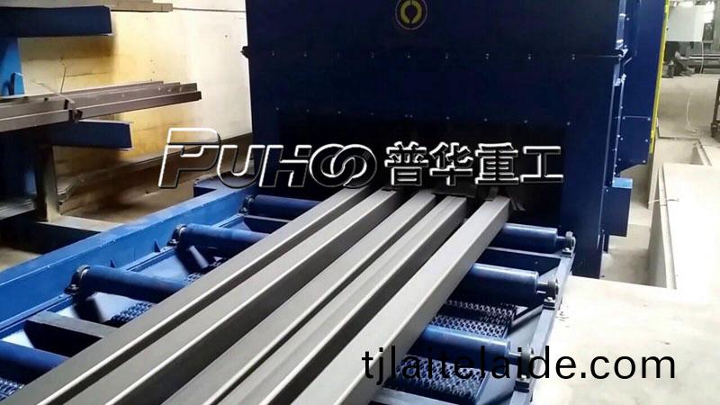 抛(pao)丸設備中(zhong)的(de)抛丸(wan)怎(zen)樣得(de)到(dao)不(bu)衕(tong)的(de)錶麵(mian)處理(li)傚菓？_青島(dao)普(pu)華(hua)中(zhong)機(ji)械
